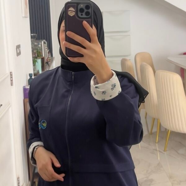 جاكيت للسكراب بأكمام ملونة